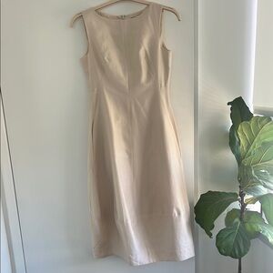 COS - Elegant Cream Sleeveless Dress